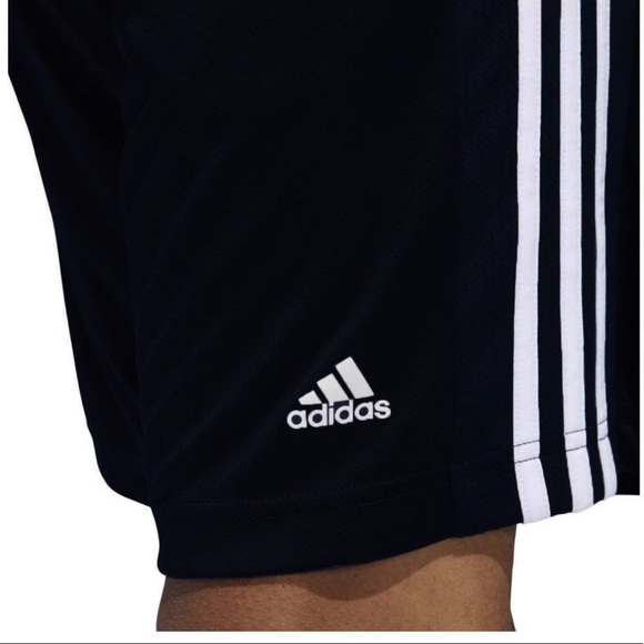 Adidas Men Active Shorts - Picture 1 of 4